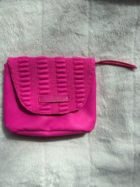 Elizabeth Arden Hot Pink Smocked Makeup Bag Cosmetic Pouch Wristlet Clutch